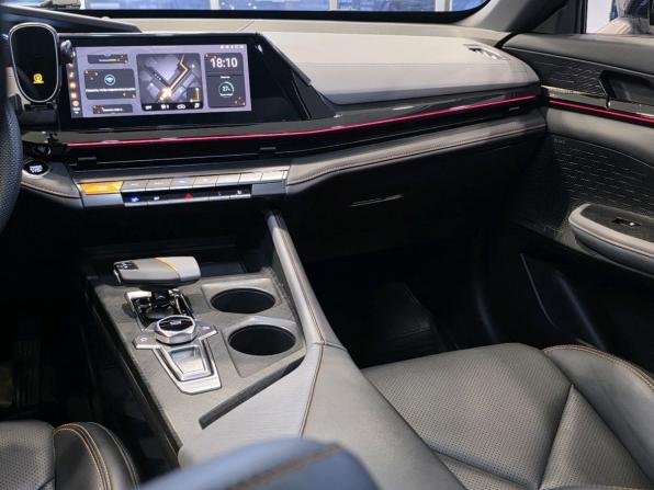 Changan UNI-V I с пробегом 2023 года, цена 2 112 000 рублей, 55901 км, лифтбек, Автокод Объявления