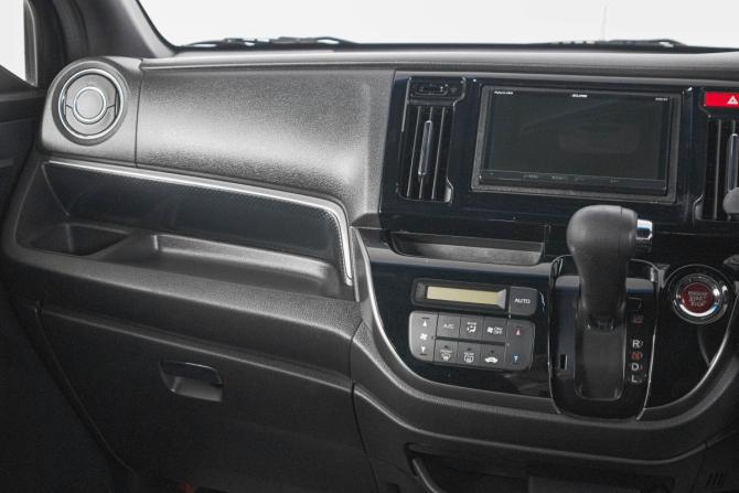 Honda N-WGN I Рестайлинг с пробегом 2017 года, цена 799 000 рублей, 127244 км, хэтчбек, Автокод Объявления