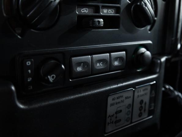 Land Rover Defender I Рестайлинг с пробегом 2007 года, цена 1 650 000 рублей, 100111 км, внедорожник, Автокод Объявления