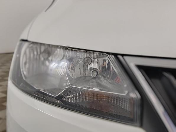 Skoda Rapid I с пробегом 2017 года, цена 1 235 000 рублей, 95459 км, лифтбек, Автокод Объявления