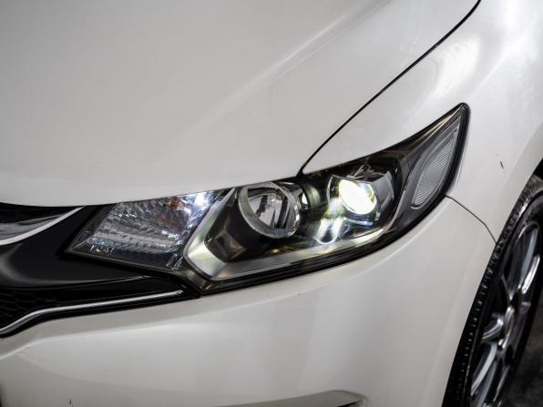 Honda Fit III с пробегом 2016 года, цена 985 000 рублей, 110577 км, хэтчбек, Автокод Объявления