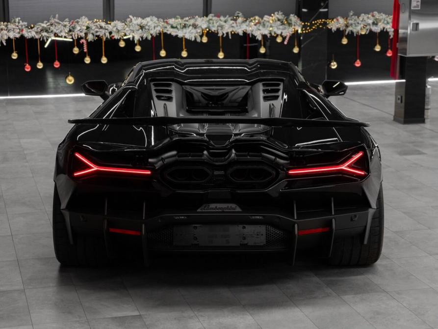 Lamborghini Revuelto Москва  - изображение 15