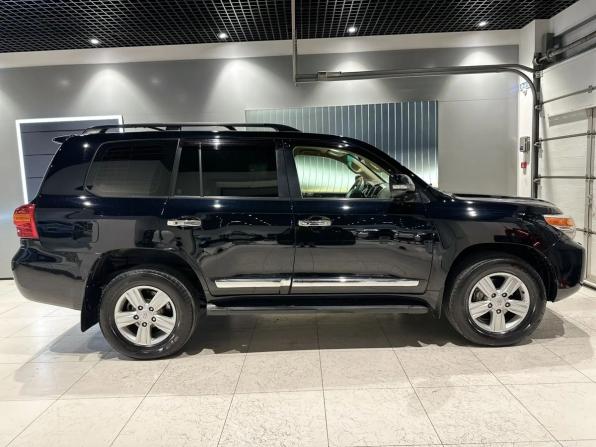 Toyota Land Cruiser 200 Series Рестайлинг 1 с пробегом 2012 года, цена 4 150 000 рублей, 263000 км, внедорожник, Автокод Объявления