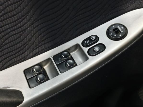 Hyundai Solaris I с пробегом 2013 года, цена 866 900 рублей, 115296 км, седан, Автокод Объявления