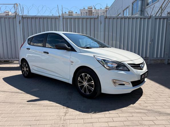 Hyundai Solaris I Рестайлинг с пробегом 2015 года, цена 1 098 000 рублей, 119595 км, хэтчбек, Автокод Объявления
