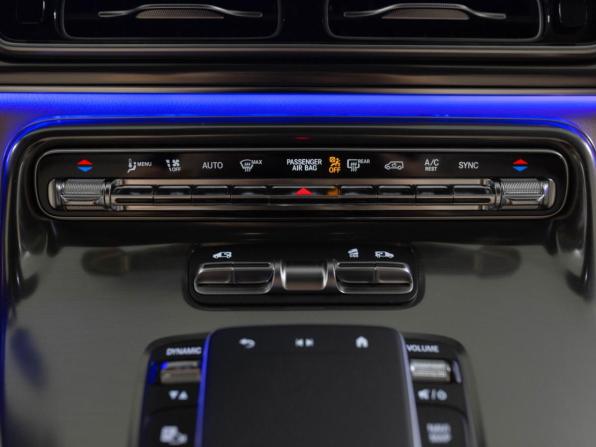 Новый Mercedes-Benz V-Класс III (W447) Рестайлинг 2 2026 года, цена 15 200 000 рублей, минивэн, Автокод Объявления
