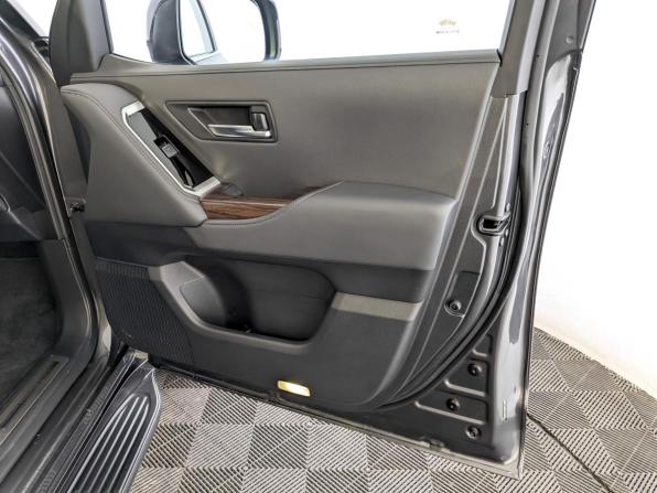 Toyota Land Cruiser 300 Series с пробегом 2022 года, цена 10 600 000 рублей, 38237 км, внедорожник, Автокод Объявления