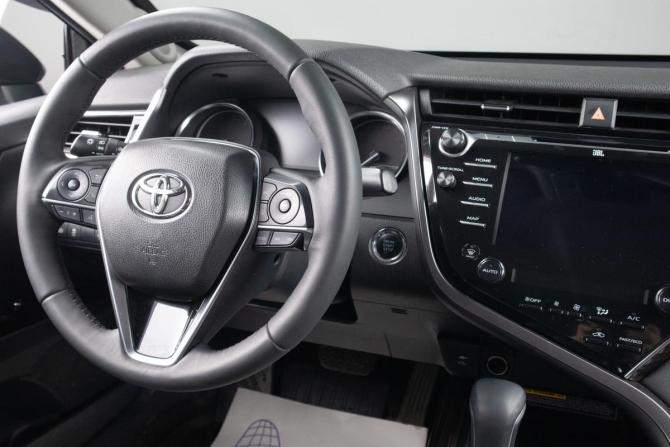 Toyota Camry VIII (XV70) с пробегом 2019 года, цена 2 799 000 рублей, 169098 км, седан, Автокод Объявления