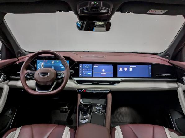 Geely Monjaro I с пробегом 2023 года, цена 2 735 000 рублей, 89462 км, внедорожник, Автокод Объявления