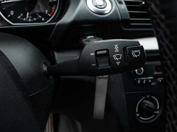 BMW 1 серии I (E81/E82/E87/E88) Рестайлинг с пробегом 2009 года, цена 743 000 рублей, 276375 км, хэтчбек, Автокод Объявления