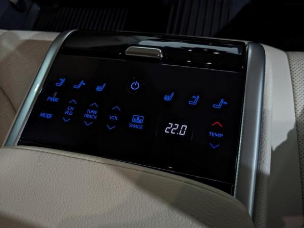 Toyota Camry VIII (XV70) Рестайлинг с пробегом 2021 года, цена 3 200 000 рублей, 80346 км, седан, Автокод Объявления