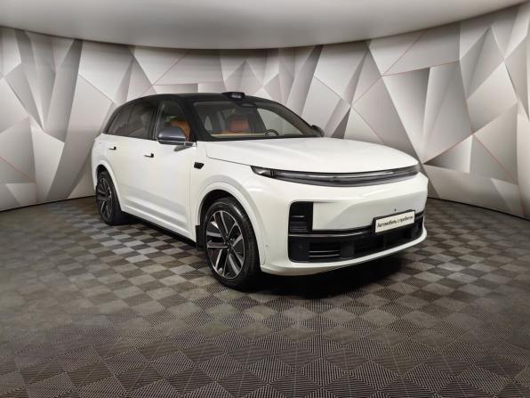 Li Auto (Lixiang) L7 I с пробегом 2023 года, цена 5 210 000 рублей, 40636 км, внедорожник, Автокод Объявления