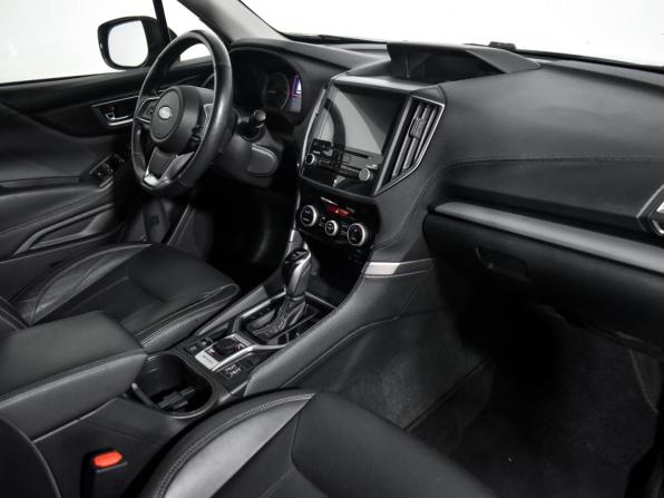 Subaru Forester V с пробегом 2018 года, цена 2 490 000 рублей, 134280 км, внедорожник, Автокод Объявления