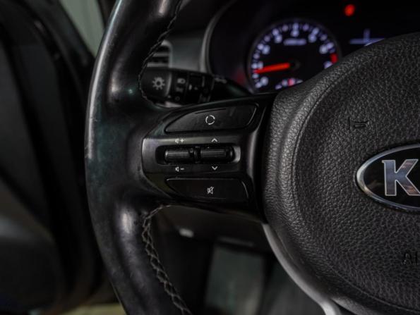 Kia Rio IV с пробегом 2018 года, цена 1 349 000 рублей, 85890 км, хэтчбек, Автокод Объявления