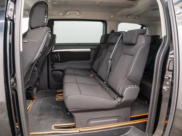 Citroen SpaceTourer I с пробегом 2018 года, цена 2 220 000 рублей, 143000 км, минивэн, Автокод Объявления