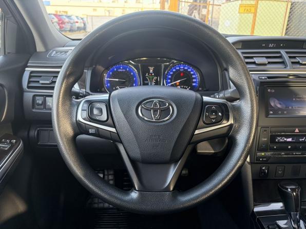 Toyota Camry VII (XV50) Рестайлинг с пробегом 2015 года, цена 1 800 000 рублей, 143015 км, седан, Автокод Объявления