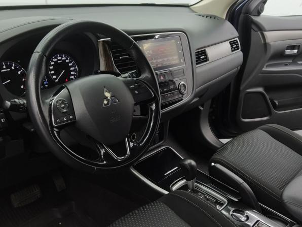 Mitsubishi Outlander III Рестайлинг 2 с пробегом 2018 года, цена 1 694 000 рублей, 101050 км, внедорожник, Автокод Объявления