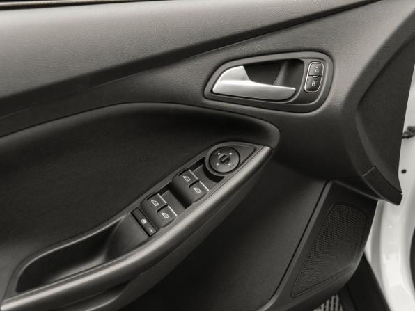 Ford Focus III Рестайлинг с пробегом 2017 года, цена 1 220 000 рублей, 95350 км, седан, Автокод Объявления