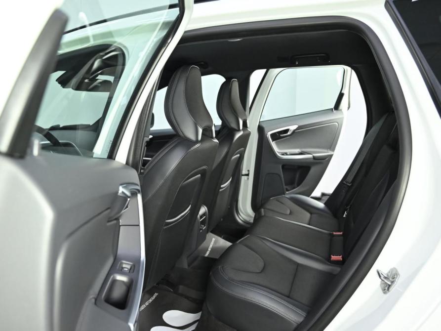 Volvo XC60 I Рестайлинг Москва  - изображение 14