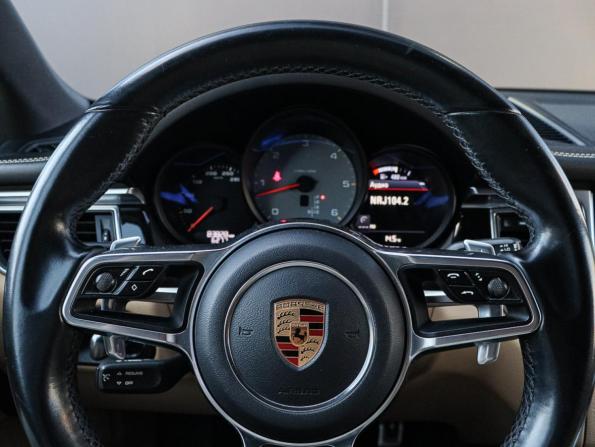 Porsche Macan I с пробегом 2017 года, цена 4 590 000 рублей, 83821 км, внедорожник, Автокод Объявления