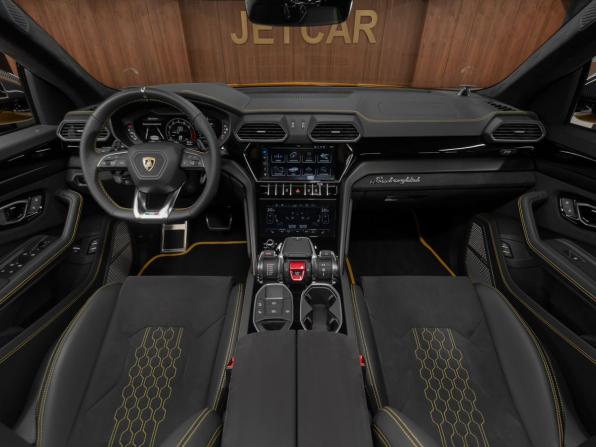 Lamborghini Urus I Рестайлинг с пробегом 2023 года, цена 34 500 000 рублей, 120 км, внедорожник, Автокод Объявления