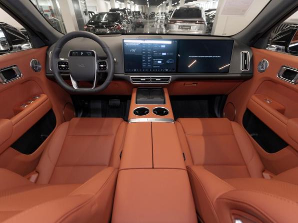 Li Auto (Lixiang) L7 I Рестайлинг с пробегом 2025 года, цена 7 750 000 рублей, 30 км, внедорожник, Автокод Объявления