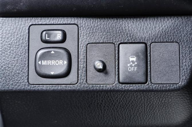 Toyota RAV4 IV (XA40) с пробегом 2012 года, цена 2 049 000 рублей, 163100 км, внедорожник, Автокод Объявления