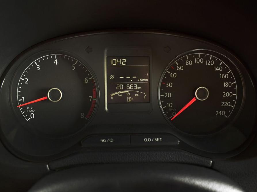 Volkswagen Polo V Рестайлинг Кемерово  - изображение 11