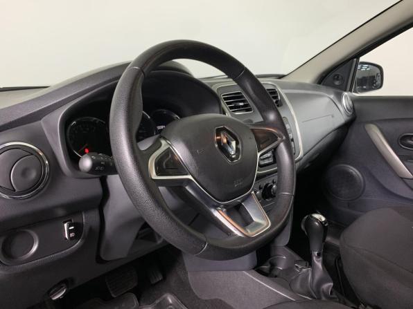 Renault Logan II Рестайлинг с пробегом 2021 года, цена 918 000 рублей, 120085 км, седан, Автокод Объявления
