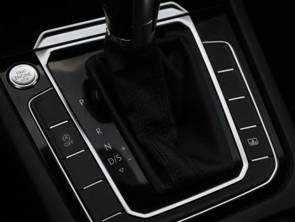 Volkswagen Passat B8 с пробегом 2015 года, цена 1 599 000 рублей, 174617 км, седан, Автокод Объявления