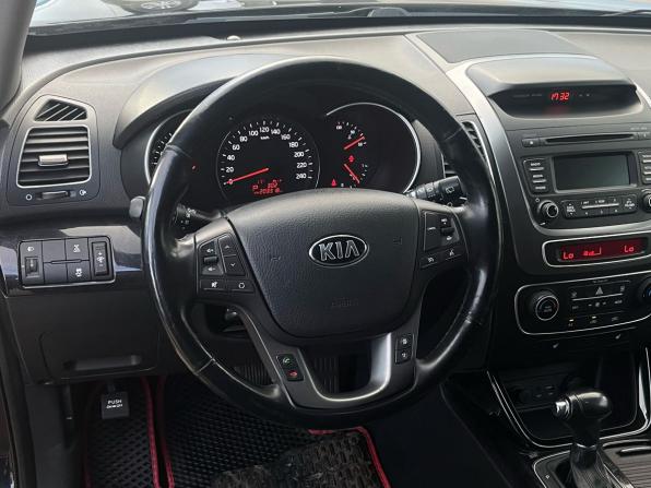 Kia Sorento II Рестайлинг с пробегом 2017 года, цена 1 730 000 рублей, 203315 км, внедорожник, Автокод Объявления