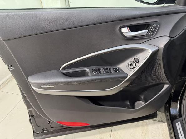 Hyundai Santa Fe III Рестайлинг с пробегом 2017 года, цена 2 869 800 рублей, 101000 км, внедорожник, Автокод Объявления