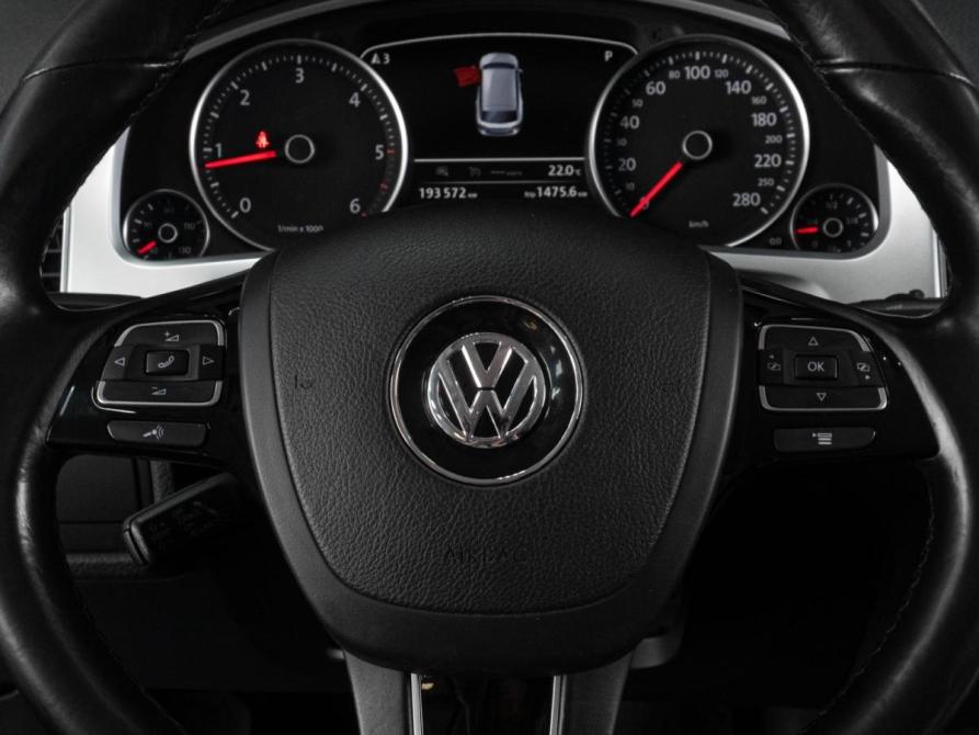 Volkswagen Touareg II Рестайлинг Тюмень  - изображение 13