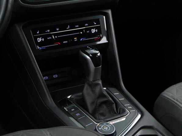 Volkswagen Tiguan II Рестайлинг с пробегом 2021 года, цена 3 138 888 рублей, 144623 км, внедорожник, Автокод Объявления