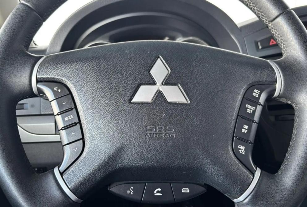 Mitsubishi Pajero IV Рестайлинг 2 Киров  - изображение 27
