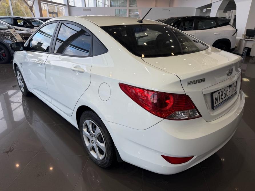 Hyundai Solaris I Челябинск  - изображение 7