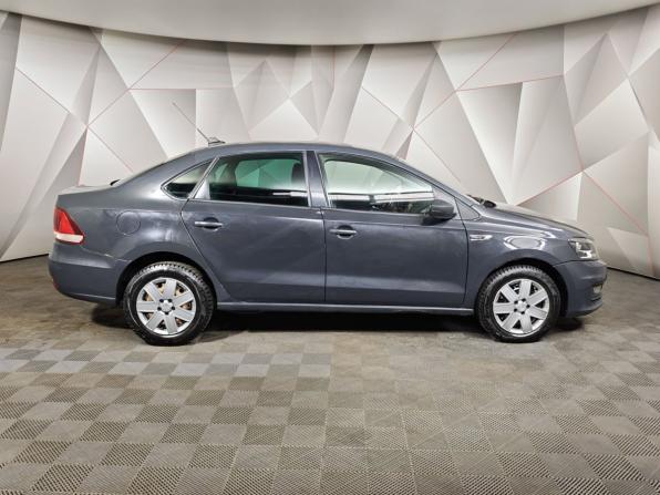 Volkswagen Polo V Рестайлинг с пробегом 2018 года, цена 529 500 рублей, 212091 км, седан, Автокод Объявления