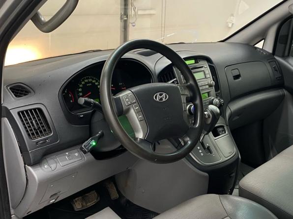 Hyundai Grand Starex I с пробегом 2012 года, цена 1 680 000 рублей, 169980 км, минивэн, Автокод Объявления