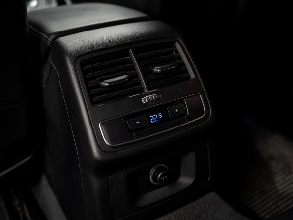 Audi A4 V (B9) с пробегом 2016 года, цена 1 950 000 рублей, 153842 км, седан, Автокод Объявления
