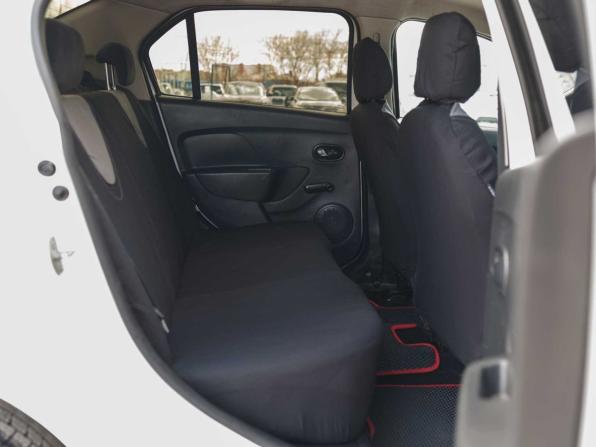 Renault Logan II с пробегом 2015 года, цена 300 000 рублей, 329625 км, седан, Автокод Объявления