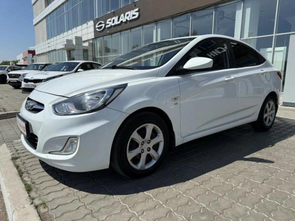 Hyundai Solaris I с пробегом 2014 года, цена 950 049 рублей, 123215 км, седан, Автокод Объявления