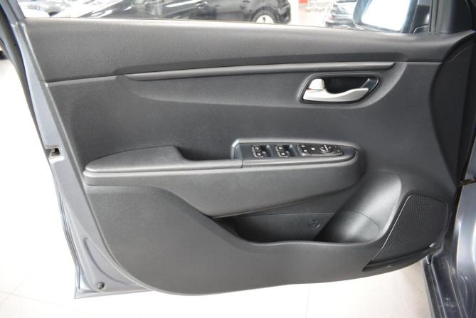 Kia Rio IV с пробегом 2019 года, цена 1 348 000 рублей, 151000 км, хэтчбек, Автокод Объявления