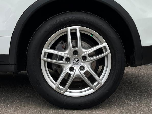 Porsche Cayenne II (958) с пробегом 2013 года, цена 2 497 600 рублей, 261431 км, внедорожник, Автокод Объявления