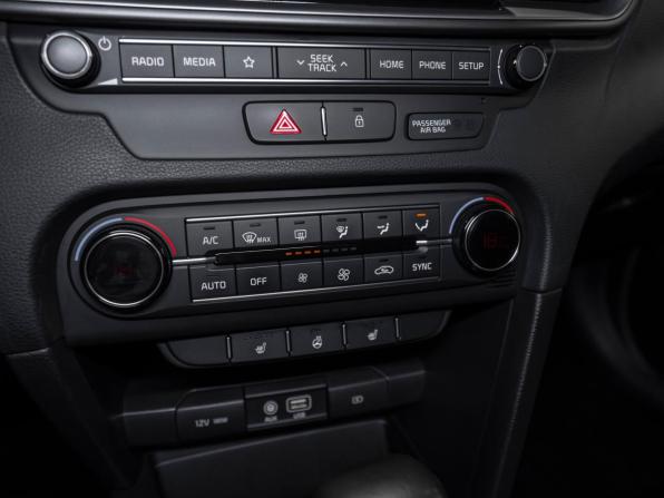 Kia Ceed III с пробегом 2019 года, цена 1 645 000 рублей, 146675 км, хэтчбек, Автокод Объявления
