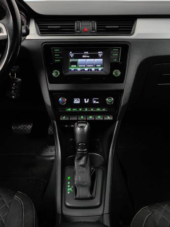 Skoda Rapid I с пробегом 2016 года, цена 1 077 000 рублей, 132423 км, лифтбек, Автокод Объявления