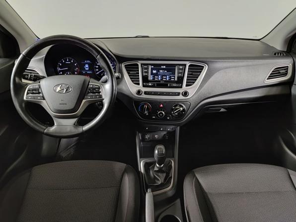 Hyundai Solaris II с пробегом 2019 года, цена 1 350 000 рублей, 107423 км, седан, Автокод Объявления