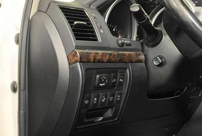 Toyota Land Cruiser 200 Series Рестайлинг 1 с пробегом 2013 года, цена 3 850 000 рублей, 261686 км, внедорожник, Автокод Объявления