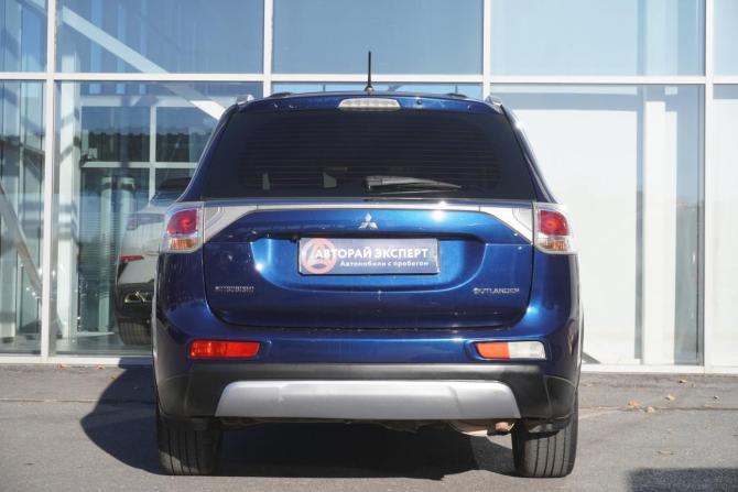 Mitsubishi Outlander III Рестайлинг с пробегом 2014 года, цена 1 350 000 рублей, 206987 км, внедорожник, Автокод Объявления