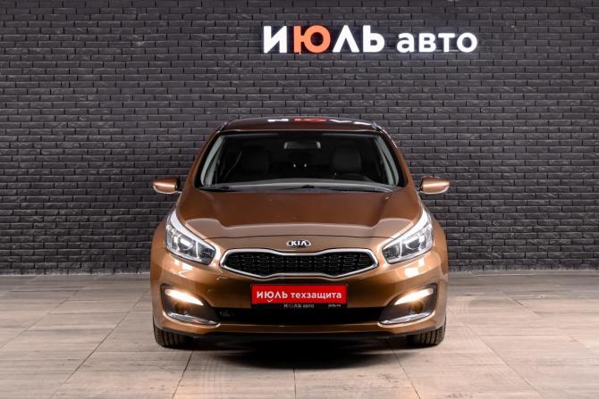 Kia Ceed II Рестайлинг с пробегом 2015 года, цена 1 330 000 рублей, 175572 км, хэтчбек, Автокод Объявления