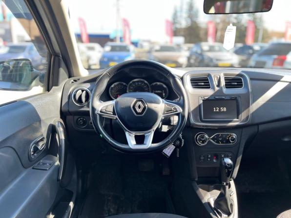 Renault Logan II Рестайлинг с пробегом 2019 года, цена 990 000 рублей, 115281 км, седан, Автокод Объявления